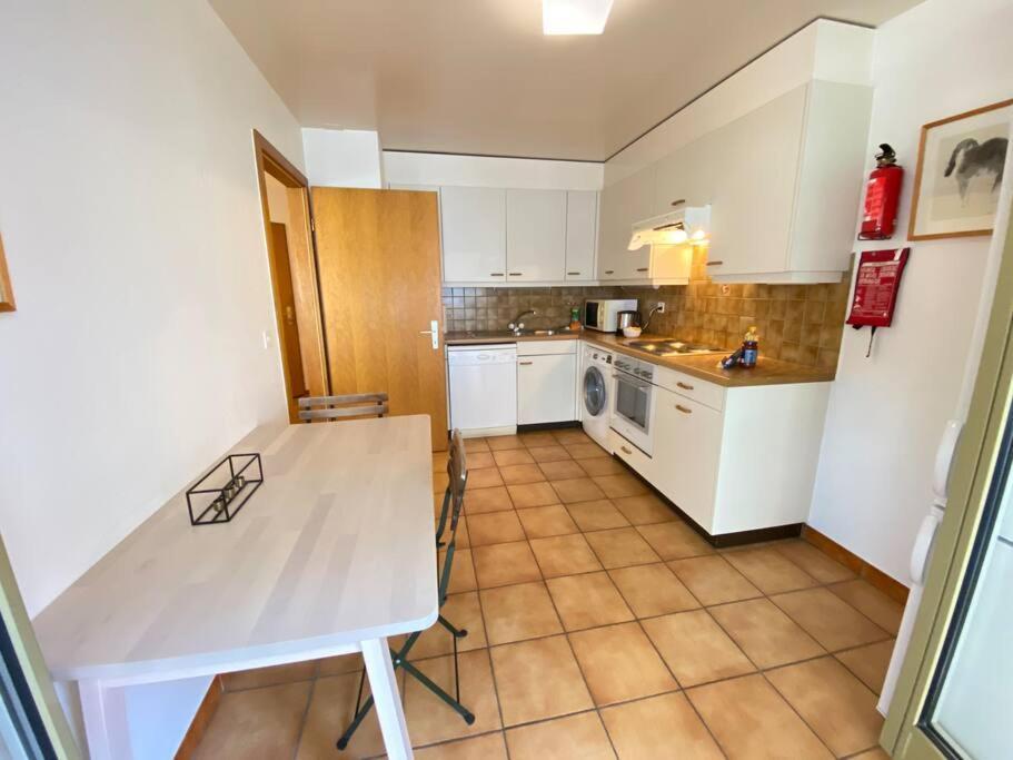 Comfortable, Very Well Located Between Train Station And Lake! Лозанна Екстер'єр фото