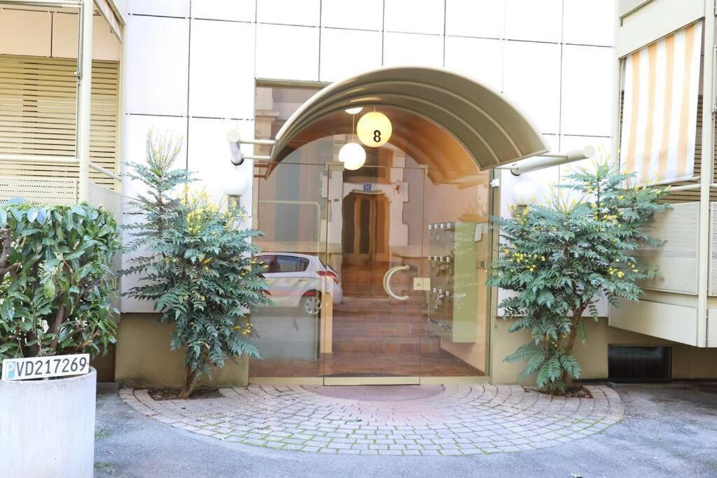 Comfortable, Very Well Located Between Train Station And Lake! Лозанна Екстер'єр фото